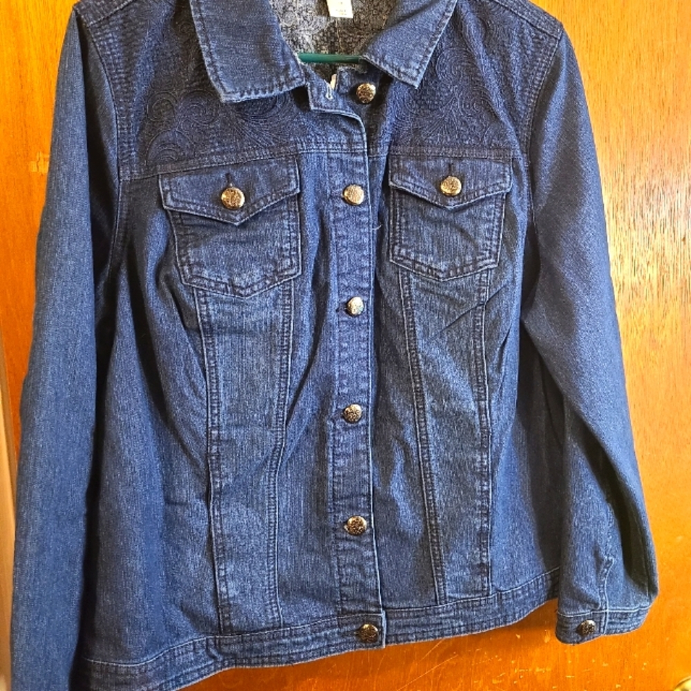 Demium Jacket 1x nwt